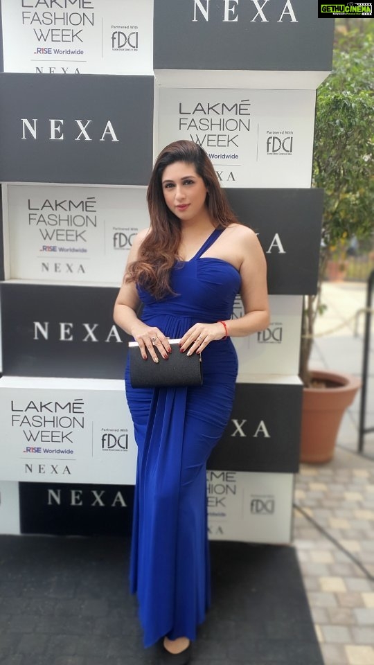 Vahbbiz Dorabjee Instagram - #lakmefashionweek to support the Wonderful and Warm @rinadhaka Congratulations on the stunning collection😍👏