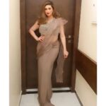 Vahbbiz Dorabjee Instagram - Three looks put together for the wedding season.. For the Haldi,Cocktail Night and Reception.. What's your favorite? Black Coctail Gown:- Outfit by - @aayannabysiimie Jewellery by - @tarannumjewelry Styled by - @style_by_hetaljogi Assisted by - @whatddoes_ Saree:- Outfit by - @rajgharana.rg Jewellery by - @zehora_co @zehora_shop Styled by - @style_by_hetaljogi Assisted by - @shahunnati11