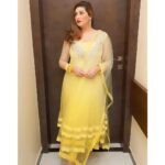 Vahbbiz Dorabjee Instagram - Three looks put together for the wedding season.. For the Haldi,Cocktail Night and Reception.. What's your favorite? Black Coctail Gown:- Outfit by - @aayannabysiimie Jewellery by - @tarannumjewelry Styled by - @style_by_hetaljogi Assisted by - @whatddoes_ Saree:- Outfit by - @rajgharana.rg Jewellery by - @zehora_co @zehora_shop Styled by - @style_by_hetaljogi Assisted by - @shahunnati11