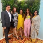 Vahbbiz Dorabjee Instagram - Curated an event for @rsb_wellness with the sweetest actors from the Marathi fraternity . Always a wonderful experience working with the owners @radhikagupta022 . So all those of you, in and around Thane , this clinic is a must visit for your skin, hair and wellness needs. #eventcuration #eventplanners #vahbizdorabjee #tanvithakker