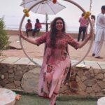 Vahbbiz Dorabjee Instagram - After agessss had an awesomeee Holiiii..Thanx to wonderful friends who hosted me. Thank you @a_n_k_u_r_s_h_a_h & @mansii_shahh__ and @lokhandeankita & @jainvick for a funnnnnn partyyy🎉