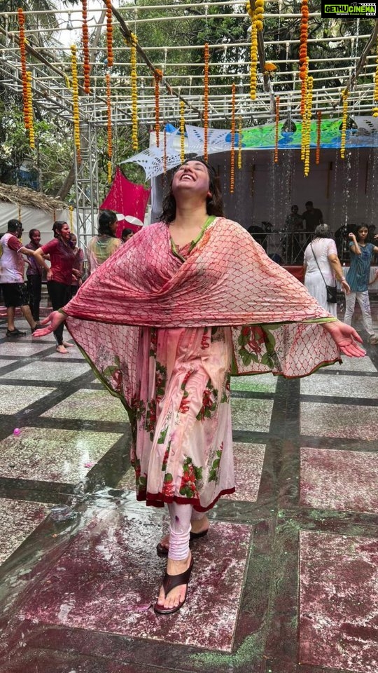 Vahbbiz Dorabjee Instagram - Happppy Holi๐๐๐ Keep Smiling and Enjoy and the Colors๐
