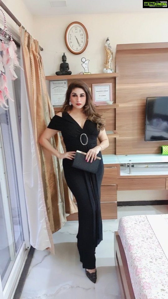 Vahbbiz Dorabjee Instagram - Keep your business clean😉