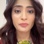 Vaishali Takkar Instagram - Game ko bhi pata hai ki meri diet spoil nahi karni 😂 #Reels #reelsofinstagram #game