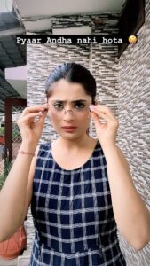 Vaishali Takkar Instagram - Clarity in relationship is very important 😜 

#Reels #funnyvideos #trending #contentcreator #vaishalitakkar #funnyreels