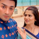 Vaishali Takkar Instagram - Yeh NASA ka kya plan hai isme? @misstakkar_15 #nishantmalkhani #vaishalitakkar #rakshabandhan @dangal_tv_channel