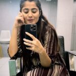 Vaishali Takkar Instagram - But it’s very important to be unfiltered with the person in the mirror 😊 #Reels #reelsinstagram #nofilter