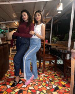 Vaishali Takkar Instagram - First dine out after recovery .. thank you @deeksha_pandey for literally rescuing me from home 😂
