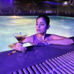 Vaishali Takkar Instagram – Shining through the “Blues of Life” 😉 

#waterbaby #pool #poolparty #homepool #lifestyle