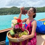 Vaishali Takkar Instagram – You Sea 🌊 It’s my day ☺️
#birthday #vacation #thailand #phiphiisland #cruise Maya Bay, Phi Phi Island, Thailand