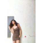 Vaishnavi Dhanraj Instagram - Once you realise how embryonic you are in the grand scheme of the Universe.. everything changes ✨ #poseandbesassy #dontpayattentiontoyourmausi🤪 #clickedbysonu