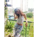 Vaishnavi Dhanraj Instagram – I stepped out today 😜 

#mondays #clickedbyshabanadidi