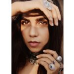 Veebha Anand Instagram – 📸 @_shotbykaran_ 
MUA @divvsskhanna 
Styled by – @tanisha_agrwal 
Assisted by – @_anishabait_ @jaishree_tambi @the.stylescribee
 Jewellery – @shylebyastha @sakkshamsilver