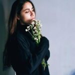 Veebha Anand Instagram - 🍂