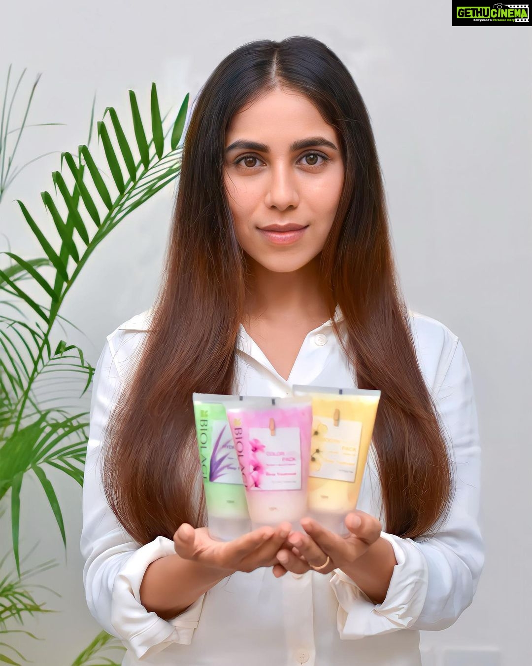 Veebha Anand Instagram - Thank you @biolage for introducing me to these amazing ranges of products! I absolutely love how the Biolage SmoothProof 3-step Regime (Shampoo-Conditioner-Serum) makes my hair frizz free instantly! . and the hero product from this range which is the Deep Smoothing 6 in 1 Serum is definitely my favorite! Enriched with avocado and grapeseed oil, this serum has now become my hair care buddy for life! . On days when I want to add extra nourishment to my hair...The Deep Treatment Packs comes to my rescue! . By using these fab beauties I said goodbye to my frizzy hair and even you can! I would highly recommend you guys to try out these beauties from Biolage and thank me later! Good for hair, good for you, good for the planet! #Ad #BiolageSmoothProofSerum #NatureInspiredProfessionalCare #BiolagePartner #AllSeasonFrizzControl #Biolage #BiolageIndia #MatrixOptiCare #MatrixIndia @biolage