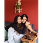 Veebha Anand Instagram - It’s your birthday!!!! 🎂🍷✨✨✨ प्यार प्यार and ढेर सारा प्यार और बहोत सारा प्यार😂♥️♥️ @preeti_chaudharyy #bffbirthday #prebirthday