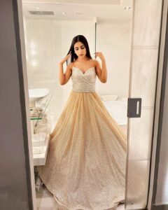 Veebha Anand Instagram - About last night! ✨ Wearing : @dlmayaofficial Jewellery: @timelessjewelsby_s Muah: @chanchal_dhokwal_makeovers Managed by @stardomcelebritymanagement @payalrai1303