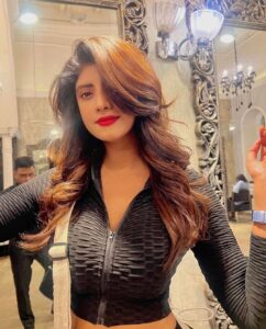 Vindhya Tiwari Instagram - Say Hello 👋 to my “The quiet n sweet side” 🙈❤️
 Hair styling @geetanjalisalon