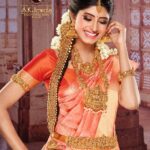 Vindhya Tiwari Instagram - Flaunting my Indian-ness for a jewellery brand #brandendorsement #templejewellery #collection @elance.arts Bangalore, India