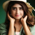 Vindhya Tiwari Instagram - Serendipity 💚 #goodmorningworld #portraitphotography 📸 @ashishsom