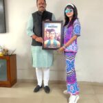 Vindhya Tiwari Instagram - Thank u so much @jitu.vaghani sir (education minister -gujrat) for ur motivation n acknowledgement for our film #theconversion ….Jai Shree Ram 🙏🏻🚩