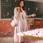 Vindhya Tiwari Instagram - The intro-shot of Sakshi Mishra 🌹 Thank u to love her ,adore her,understand her n most importantly support her #theconversion @nostrum_ent .....the acknowledgement which i hv received from u is making my he💕rt glow !! #gratitude Mumbai, Maharashtra