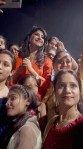 Vindhya Tiwari Instagram - Thank u Jabalpur -Sakshi Mishra ko apni beti jaisa pyar dene ke liye 🙏🏻 #nishabd Jai Shree Ram @nostrum_ent @kapilmishra_ind @prateekshukla1111  6th may 2022 #theconversion apke dher sare pyaar ka intezaar rahega ❤️#saveourdaughters