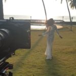 Vindhya Tiwari Instagram - Baby I can't keep calm becoz lights are on ,camera is rolling and I'm in action 🎬😎 Goa, India