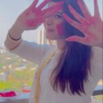 Vindhya Tiwari Instagram - This holi lets Celebrate friendship, love and sprinkle colors into your life 💕 Be a free spirit on this festive season because @cokestudiobharat has came up with this joyfultrack 🎵 Featuring @maithilithakur @seedhemaut @ravikishann @hi_mahan @bhaiyajiismile Join on the vibe by dancing and recreating the hook step with your friends and family , Let this day be a celebration of togetherness 🤝✨ #CokeStudioBharat #ApnaSunao #Holi #ad Mumbai, Maharashtra