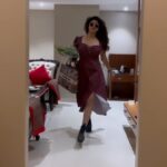Vindhya Tiwari Instagram - Event ready in few seconds 🙈❤️☺️ Thank u Chindwara for all the love !! Managed @tamanna_events_official Event outfit @the_adhya_designer #reels #transition #trendingreels Chhindwara