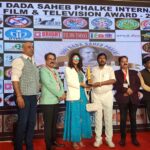 Vindhya Tiwari Instagram - Thank u for acknowledging my talent n for honouring me @dr.ramdasathawale sir with this prestigious award !! Best actress for movie #theconversion @nostrum_ent #shridadasahebphalke awards #gratitude thank u for loving me as “Sakshi “❤️🙏🏻