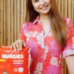 Vinny Arora Instagram - Hi fellow moms! 👋I’m super excited to share my recent diapering experience with you all! After watching Sonam Kapoor take the #HuggiesFlipandDip challenge, I decided I had to give it a try too. And wow, was I impressed! Huggies is softer and it has absorbed everything too!! As a mom, I want nothing but the best for my little one, and Huggies has totally won me over. 🤗 Now I’m officially a part of #TeamHuggies ! To all the moms out there, I highly recommend Huggies for your little ones❤️ #HuggiesFlipandDip #huggiesindia