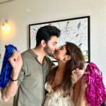 Vinny Arora Instagram - #babydhoopar had the warmest, sweetest, love filled sunday with aunts & uncles who couldn’t make it to our baby shower, hence decided to bring the baby shower home ♥️ Thank you just isn’t enough to express the joy we felt yesterday, the yummy food, fun games, all the lovely gifts & warmest energy 🥰 Going to say it anyway, thank you @iridhidogra @iakshaydogra @sakshi0801 @sanayairani @itsmohitsehgal @hegdeg Pashmin & Barun , happy to have you guys ♥️♥️♥️