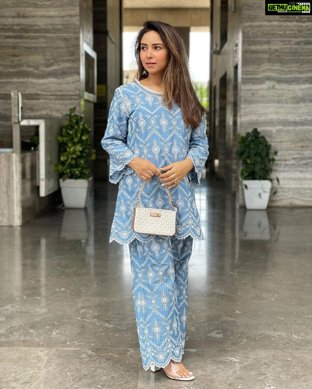 Vinny Arora Instagram - Summer favourites from @shopmulmul 🦋
