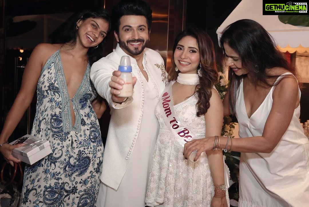 Vinny Arora Instagram - This is Us ♥️🧿 #babydhoopar