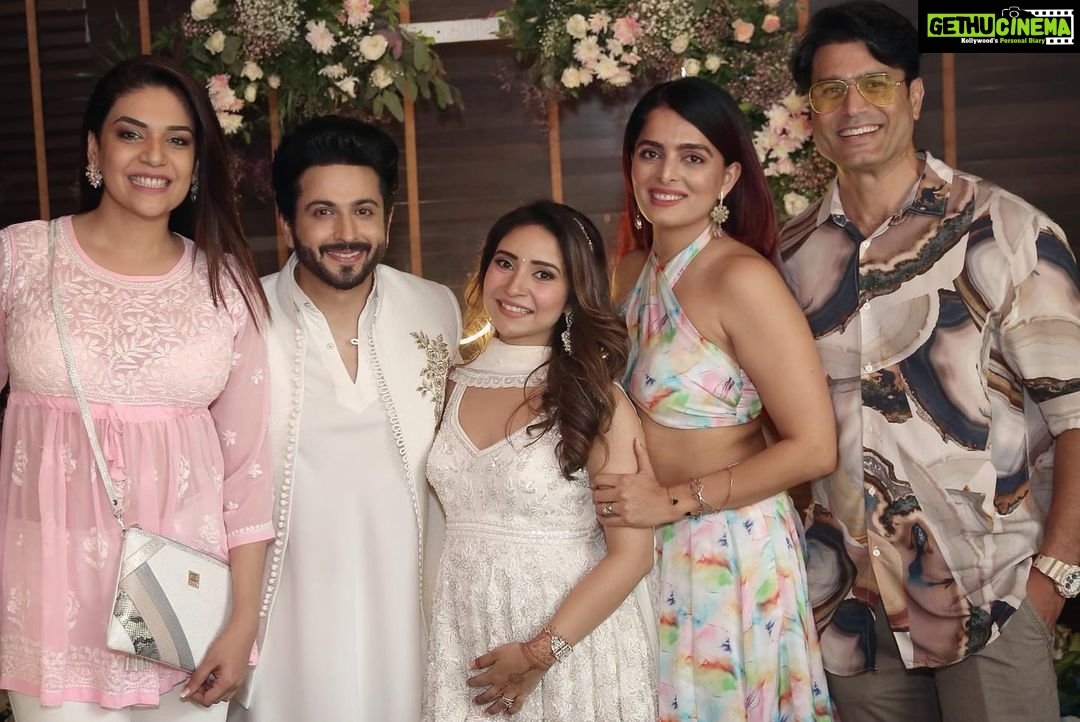 Vinny Arora Instagram - This is Us ♥️🧿 #babydhoopar