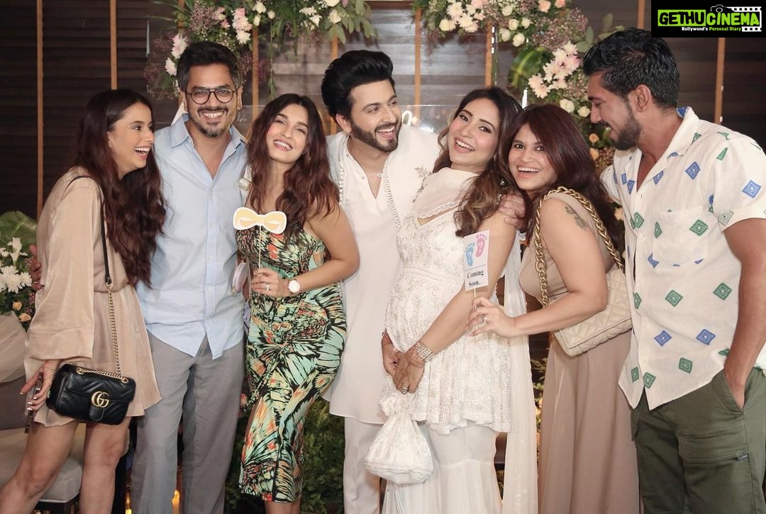Vinny Arora Instagram - This is Us ♥️🧿 #babydhoopar