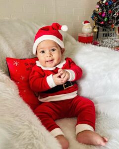 Vinny Arora Instagram - Meet Zayn ❤️ 
Everything we could wish for..🌲💫🧿#merrychristmas