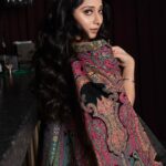 Vrushika Mehta Instagram – To recognise her see the last image 🖤
.
.
Shot by @photographybyafn
Styled by @aesana0710
Makeup @johar_khan786
Hairstyling @nikkiishahofficial
Outfit courtesy @taroobofficial @tlmconsultancy
Jewellery @blingvine
Location @mitron.kandivali @maverick.communication01