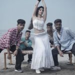 Vrushika Mehta Instagram – Dancing with chokras on Mumbai beach! 🔥
Rate our hotness out of 10 as we beat the heat 🥵
.
Choreography: @andy_kokare08
Shot & edited by : @aniket_kale01
Shot by: @ankitrandom_
Outfit: Mommy ❤️
Thank you guys for this energetic collab @andy_kokare08 sir @howiwonderwhatyou_are @whatt_omkar @sahilnamse
#reelitfeelit #feelitreelit #reels #instagram #dance #instagramreels