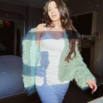 Vrushika Mehta Instagram - Who wore it better? Me or the jacket? 😜 Jaldi comments mei batao 💫 . Wearing: @ikichic_official #photooftheday #instagood #instagram #vrushikamehta