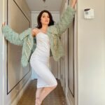 Vrushika Mehta Instagram - Who wore it better? Me or the jacket? 😜 Jaldi comments mei batao 💫 . Wearing: @ikichic_official #photooftheday #instagood #instagram #vrushikamehta