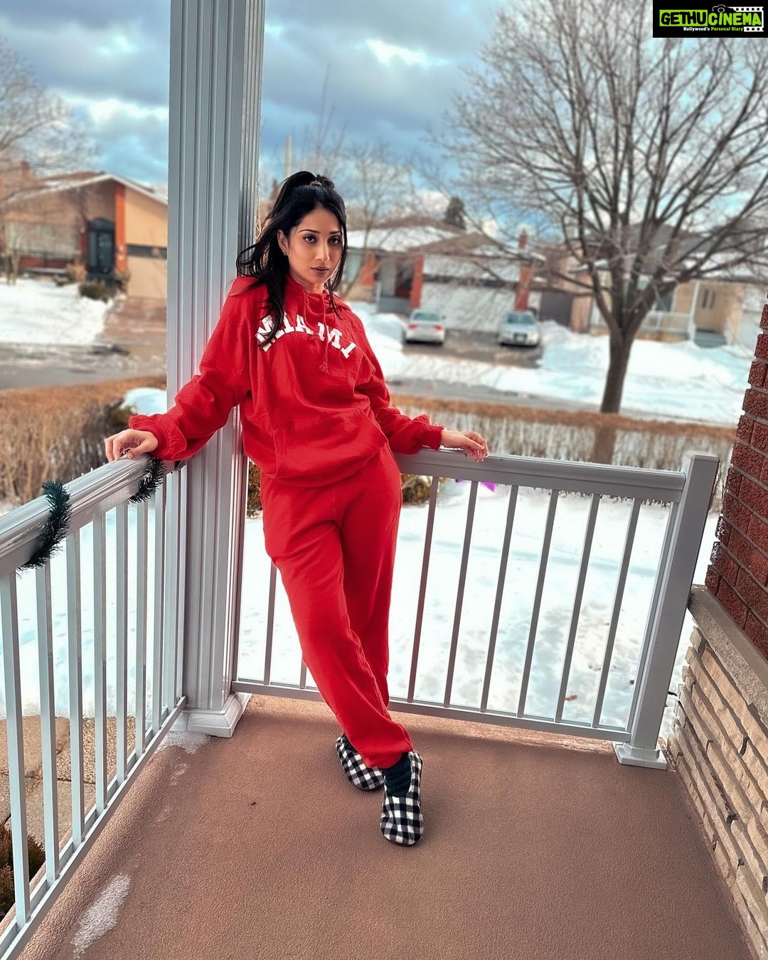 Vrushika Mehta Instagram - RED the colour of ___________? . .Wearing: @shophighlane Pc: @saurabhghedia21 #photooftheday #instagram #vrushikamehta #canada