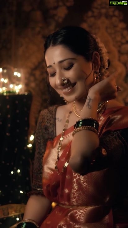 Vrushika Mehta Instagram - श्रृंगार Räs 🪷 Wait till end for a surprise❗️ What do you guys feel about vibe and aesthetics? Rate from 1 - 10 🥰 Thank you so much for making this happen @aniket_kale01 @autarky_films @ankitkamat04 ❤️ Special thanks to @_usha_maurya aunty and mommy ❤️ #feelitreelit #reelitfeelit #reels #asthetic #sunday #ganeshchaturthi
