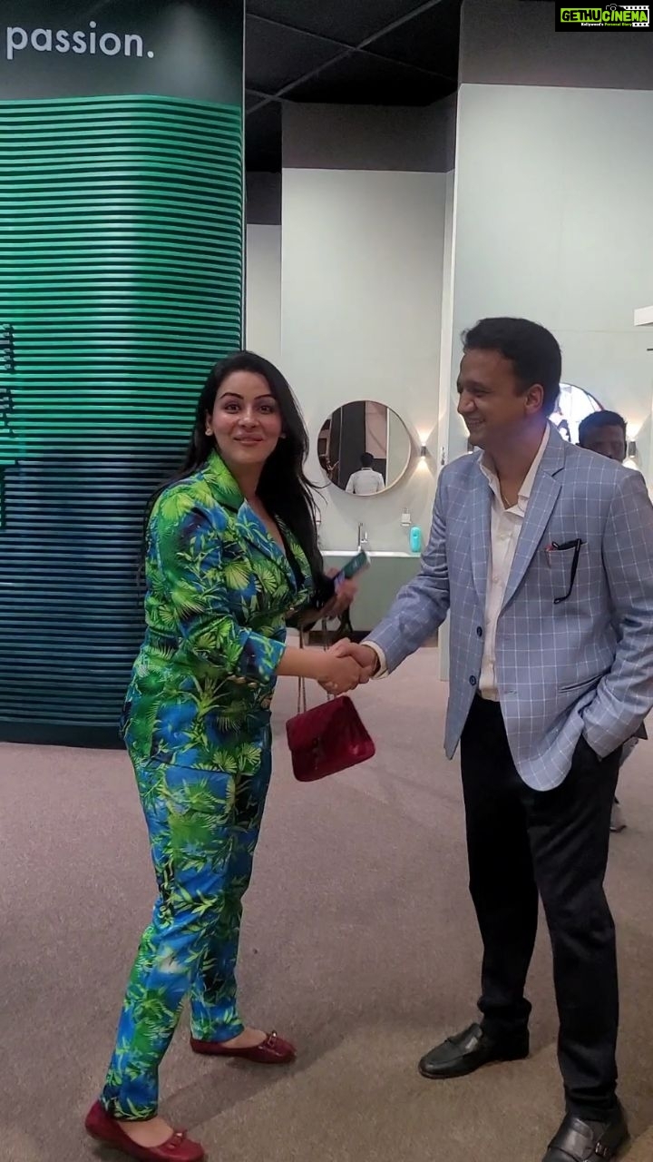Yamini Malhotra Instagram - Thank you @yamini.malhotra for visit @hansgrohe & @axordesign exhibition at ACETECH EXHIBITION! Asia's Largest Architecture & Building design Expo. #starplus #actor #starplusactors #ghumhaikisikeypyaarmeiin #acetechexhibition #hansgrohe #axor #acetechdelhi_ #trendingreels #reels #reelsinstagram