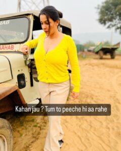 Yamini Malhotra Instagram - If you were Paparazzi 😛I would have shown full attitude 🤣 
.
#paparazzi #paparazi #photoshoot #photos #gurgaon #gurgaongirls #gurgaondiaries #gurgaonblogger #gurgaonbloggers #viral #viralbhayani