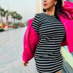 Yamini Malhotra Instagram - Catch me if you can 💓 . #blackdress #littleblackdress #pinkjacket #pufferjacket #fashion2023 #winterfashion #longboots #fashioninfluencer #fashioninfluencerindia #indianfashionblogger #indianfashionblog #gurgaonblogger #gurgaonbloggers #gurgaonbloggerscommunity #gurugram #gurugramblogger #gurgaoninfluencer #influencerindia #indianinfluencer Gurugram