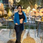 Yamini Malhotra Instagram - In the fairyland ✨ . #winterfashion2022 #winteroutfit #winterfashion #gurgaon #gurgaongirls #gurgaoncafe #gurgaonfoodie #gurgaonbloggers #gurgaonblogger #gurgaonlife #gurgaonfashionblogger #delhiblogger #delhibloggers #fashionblogger #indianfashionblogger #indianinfluencer Golf Course Road