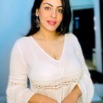 Yamini Malhotra Instagram - Tumhari Padosan hu main 💓 . #blogger #bloggerindia #indianblogger #indianinfluencer #gurgaongirls #delhigirl #gurgaonblogger #gurgaonbloggers #delhiblogger