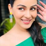 Yamini Malhotra Instagram - From attitude to cute smile I got it all , just keep swiping right 💚 . #green #tubetop #fashion #fashionblogger #fashionmodel #delhiblogger #delhibloggers #gurgaongirls #gurgaonblogger #gurgaonbloggers